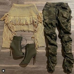 Meet your Posher, Amina